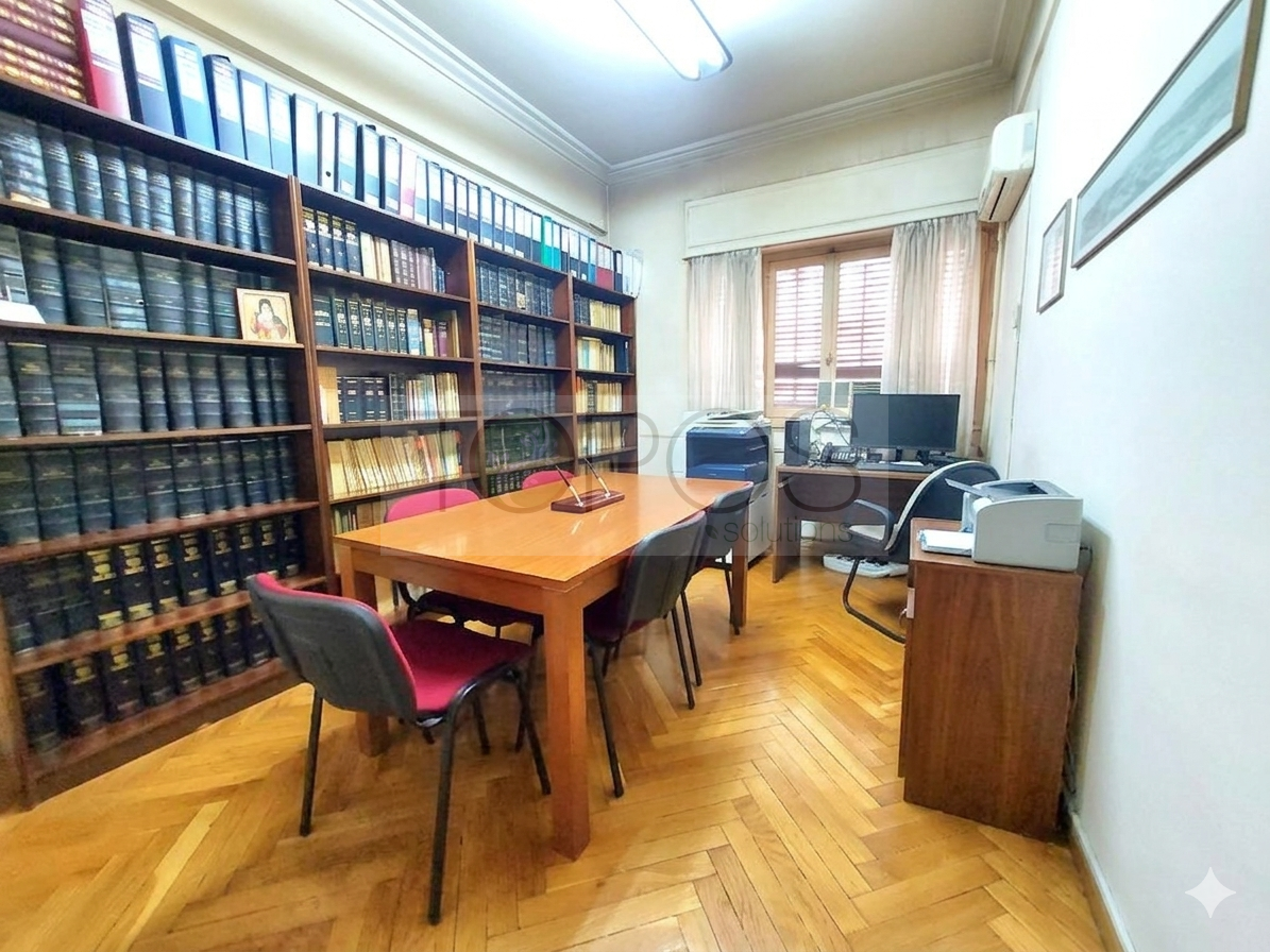 Πωλείται στο κέντρο της Αθήνας, διαμέρισμα 2ου ορόφου, 122 μ²